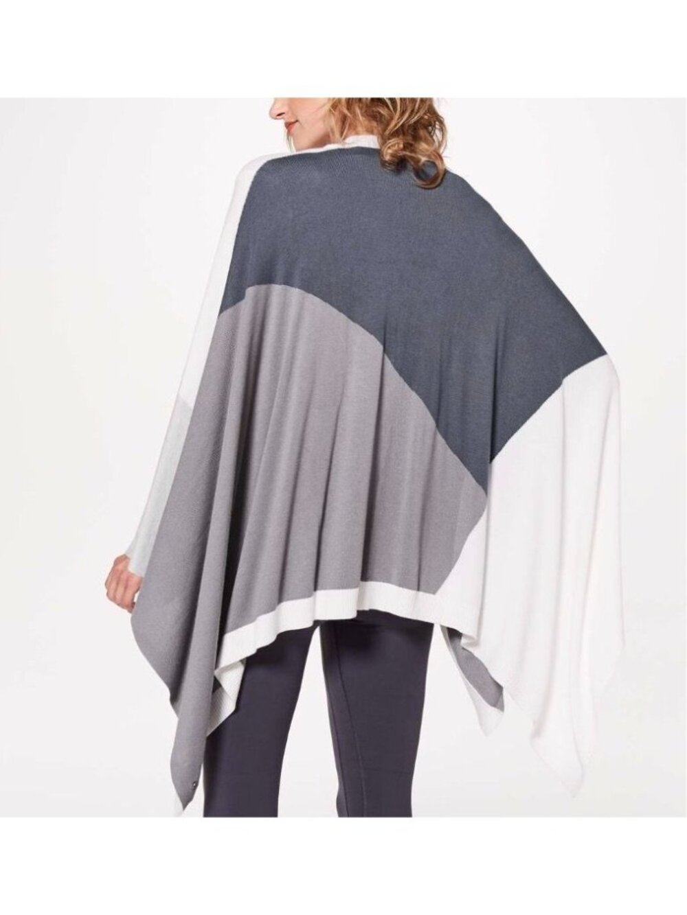 Lululemon Hatha Wrap OS Nebula Raceway Grey White Shawl Worn 1x Cozy Travel